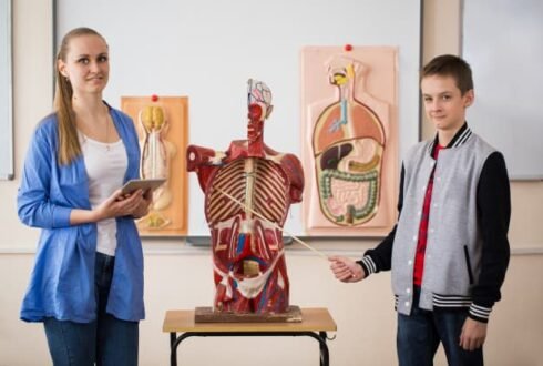 Вивчати бІологію